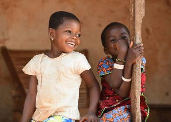 Iberia, UNICEF y Amadeus renuevan su acuerdo de colaboración por tres años más