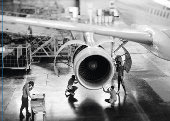 Aviones por las calles de Madrid