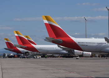 Iberia adelanta su primer vuelo desde Granada para conectar con 10 nuevos destinos