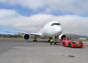 Aterrizamos hoy en Tenerife con el Airbus A350 por primera vez