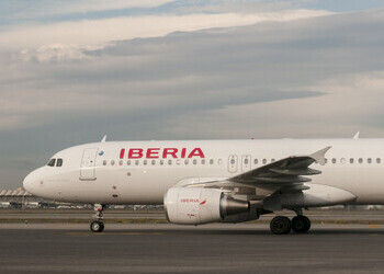 Iberia incrementa un 50 por ciento sus vuelos entre La Coruña y Madrid