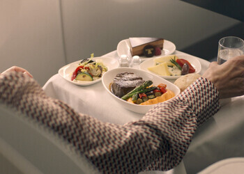 Productos de temporada, elaboraciones frescas y una cuidada presentación para los nuevos menús de Iberia