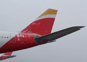 Iberia recupera muy gradualmente su actividad: mañana operará el 50% de sus vuelos de corto y medio radio y todos los de largo radio