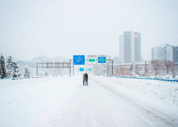Los protagonistas de esta foto viajarán a París con Iberia