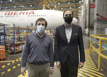 Iberia presenta al alcalde de Madrid su proyecto para reconvertir La Muñoza en un polo aeronáutico industrial