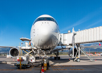 Las aerolíneas de IAG operarán el 10% de sus vuelos con combustibles sostenibles en 2030