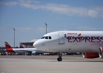 Iberia e Iberia Express vuelven a situarse como las aerolíneas más puntuales