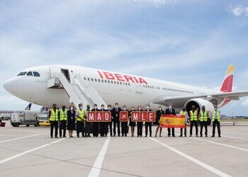 Iberia inaugura su ruta a Maldivas