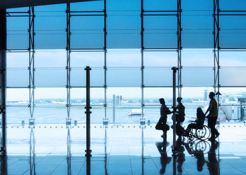 Iberia y COCEMFE colaboran para ofrecer la mejor atención a los clientes con necesidades especiales