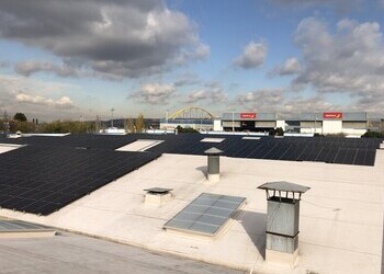 Iberia y Getting Greener comienzan a operar la mayor planta de autoconsumo del Ibex en La Muñoza