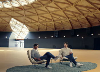 Iberia reúne a Nadal y Gasol para abrazar el año nuevo