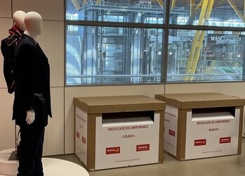 Iberia y Envera lanzan un proyecto para el reciclaje de sus uniformes