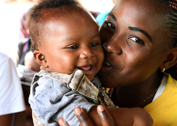 Celebramos 10 años de la alianza con Unicef España a favor de la vacunación infantil, que ha permitido inmunizar a más de un millón de niños