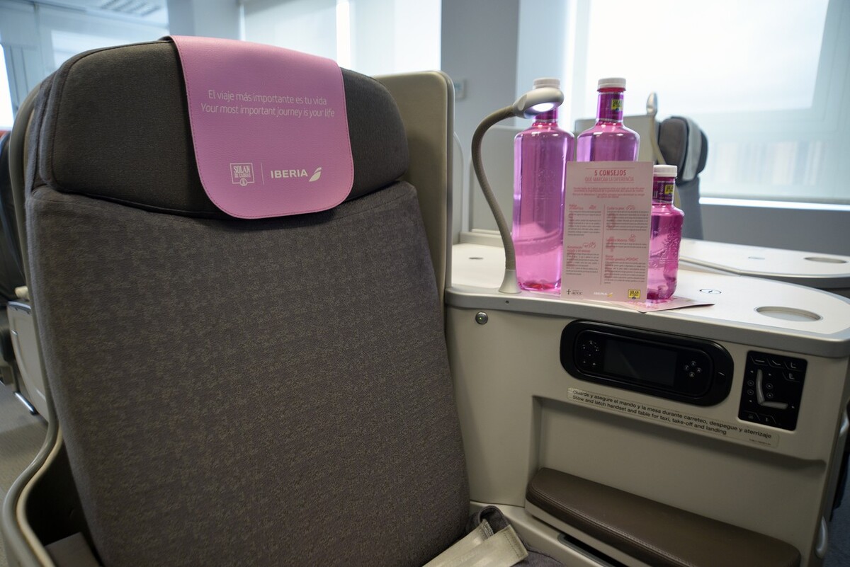 Iberia | Iberia se viste hoy de rosa