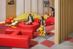 Velázquez Premium Lounge