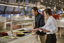 Velázquez Premium Lounge