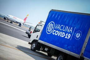 IAG Cargo transporta vacunas contra la COVID-19 en El Salvador