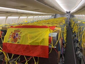 Carga en un vuelo del Corredor Aéreo Sanitario