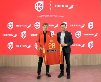 Iberia renueva su compromiso con la Federación Española de Baloncesto hasta 2028