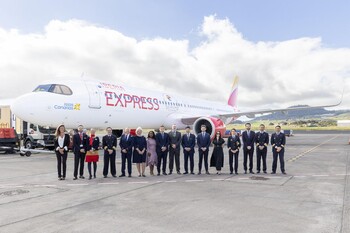 Iberia e Iberia Express reciben en Tenerife el premio que las acredita como las aerolíneas más puntuales de Europa en 2023