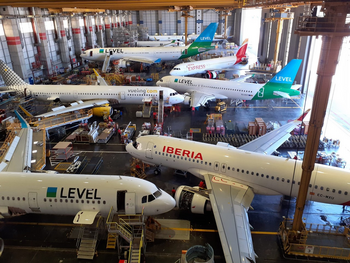 Iberia abre al público su Hangar 6 durante el Open House Madrid