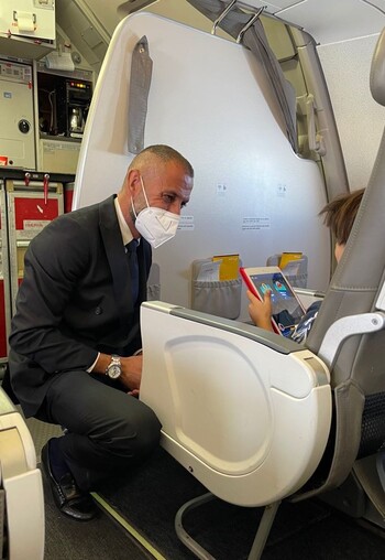 Trasladamos a Torrejón a 84 ciudadanos afganos rescatados de Kabul