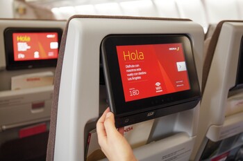 Iberia y ThePowerMBA ofrecerán masterclasses de negocios, marketing digital y emprendimiento a 30.000 pies de altura