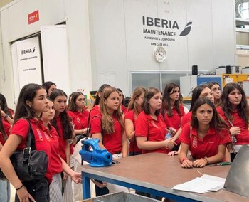 Tercera edición de “Quiero Ser”, el programa de Iberia que fomenta las profesiones aeronáuticas entre las jóvenes