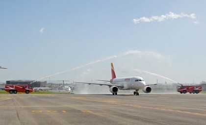 A319 on runway