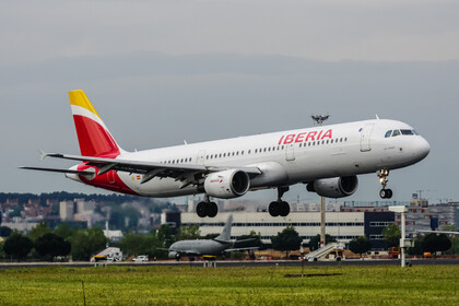 A321