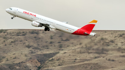 A321